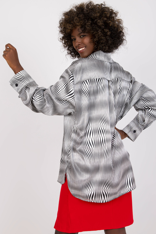 Balti ir juodi moteriški marškinėliai...