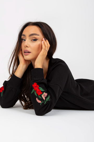 Juoda mini megztinė suknelė... 2