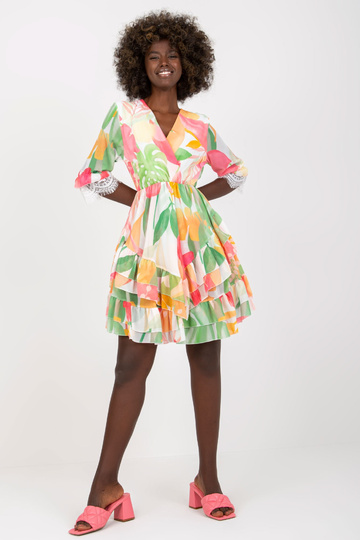 Rožinės ir žalios spalvos...