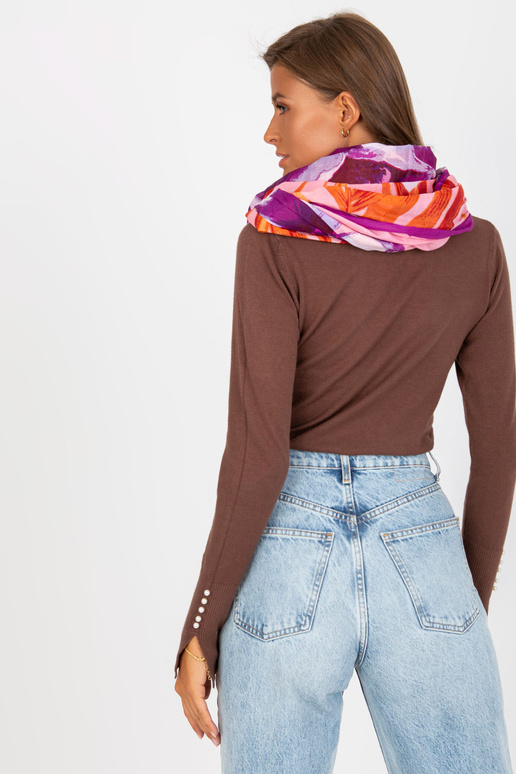 Violetinis įvyniojimas su gėlių motyvais