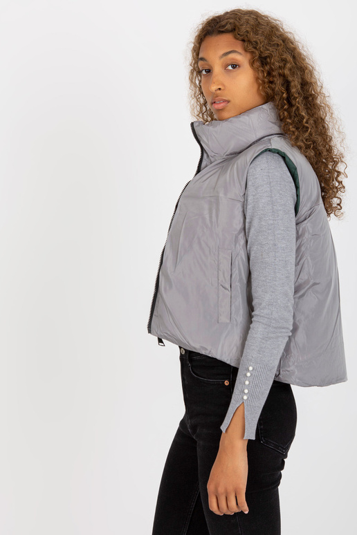 Tamsiai žalia trumpa pūkinė liemenė... Tamsiai žalia trumpa pūkinė liemenė...