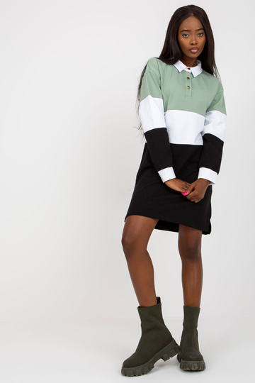 Pistacijų ir juodos spalvos...