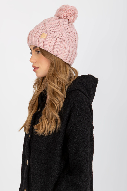 Czapka JK-CZ-31.18 ŠVIESI RAUDŽINĖ Czapka JK-CZ-31.18 ŠVIESI RAUDŽINĖ