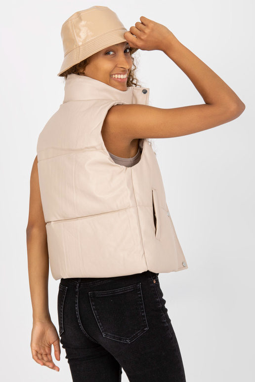 Šviesiai smėlio spalvos dirbtinės...