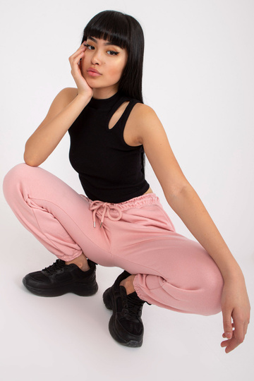 Blyškiai rožinės spalvos...