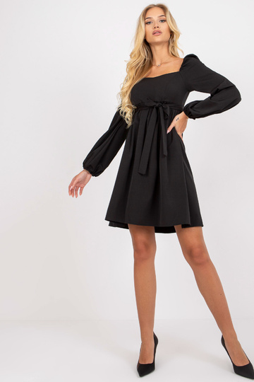 Juoda mini kokteilinė...