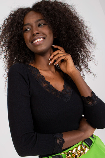 Juoda aptempta laisvalaikio... 2