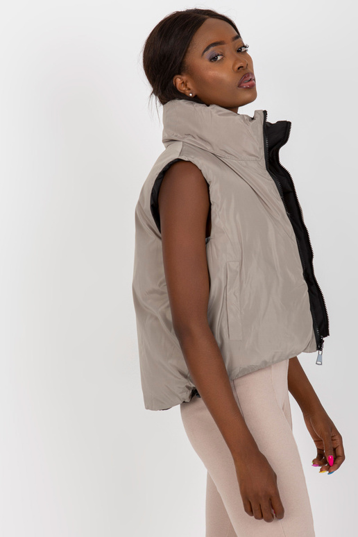 Juoda dvipusė liemenė su kišenėmis Juoda dvipusė liemenė su kišenėmis