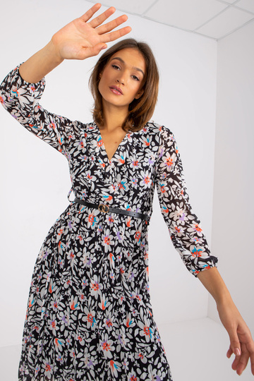 Girona juoda suknelė su...