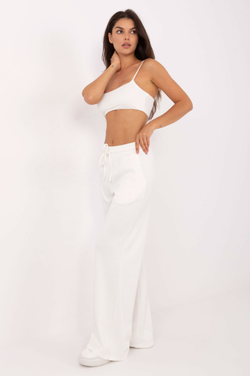 Kreminės spalvos kelnės 2