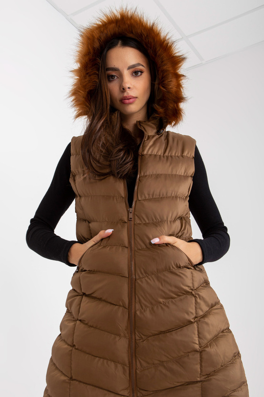 Ruda dygsniuota pūkinė liemenė su...