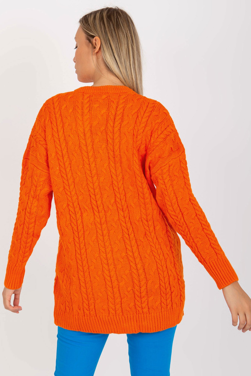 Oranžinis megztinis su pynėmis ir...