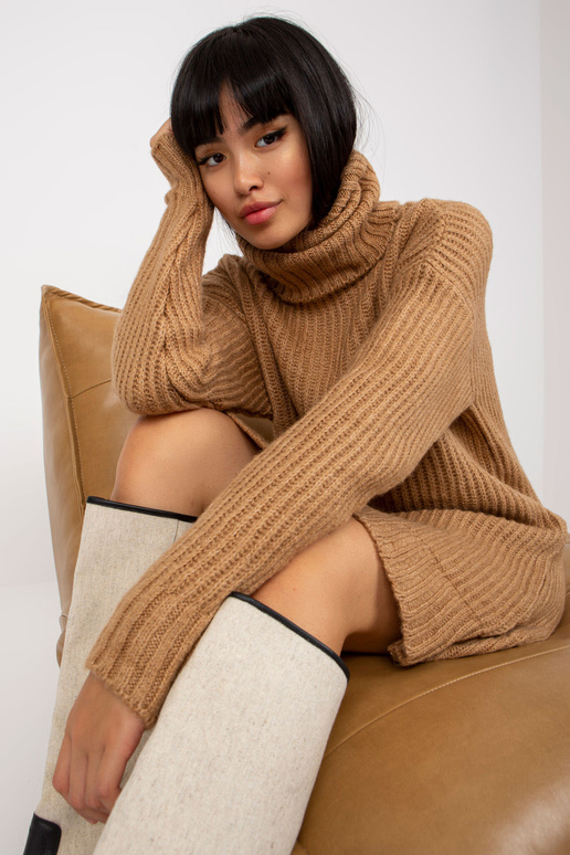 Smėlio spalvos ilgas megztinis su...