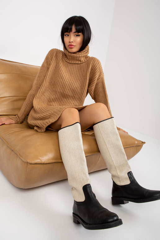 Smėlio spalvos ilgas megztinis su...