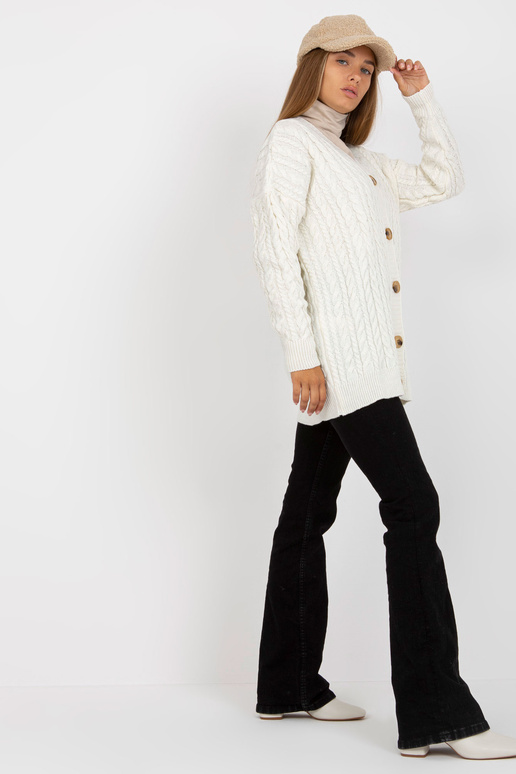 Ecru moteriškas megztinis su pynėmis...