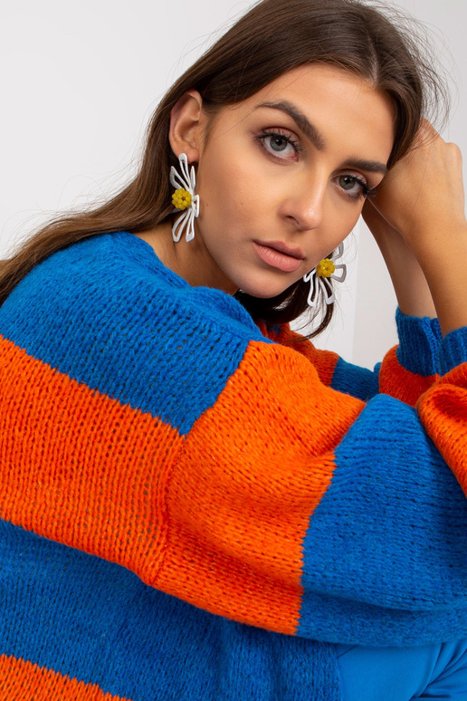 Mėlynos ir oranžinės spalvos...