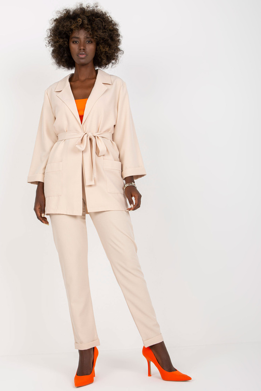 Smėlio spalvos dviejų dalių... Smėlio spalvos dviejų dalių...