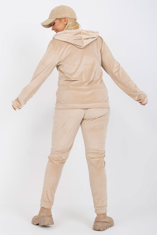 Šviesiai smėlio spalvos veliūrinis...