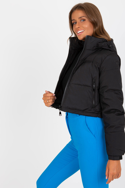 Juoda trumpa žieminė striukė su...