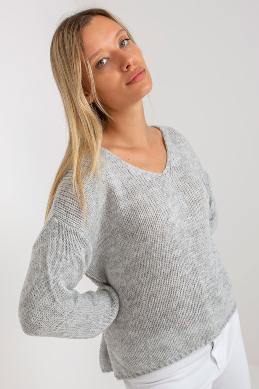 Pilkas oversize megztinis su OCH...
