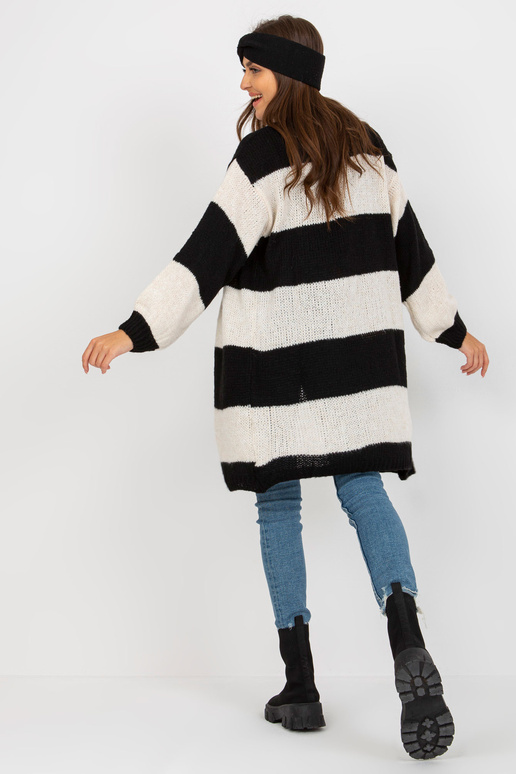 Ecru-juodas laisvas megztas megztinis... Ecru-juodas laisvas megztas megztinis...