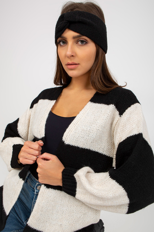 Ecru-juodas laisvas megztas megztinis... Ecru-juodas laisvas megztas megztinis...
