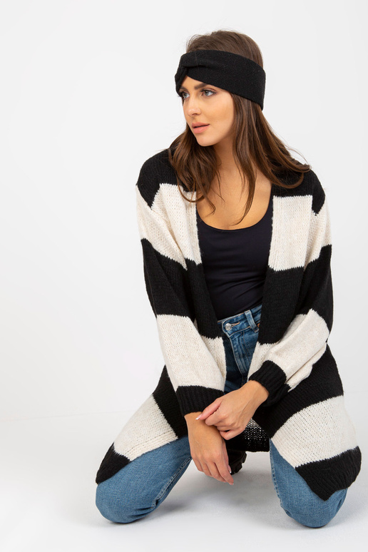 Ecru-juodas laisvas megztas megztinis... Ecru-juodas laisvas megztas megztinis...