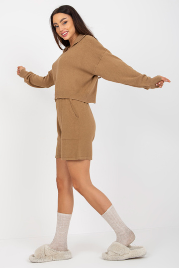 Kupranugarių megztas...