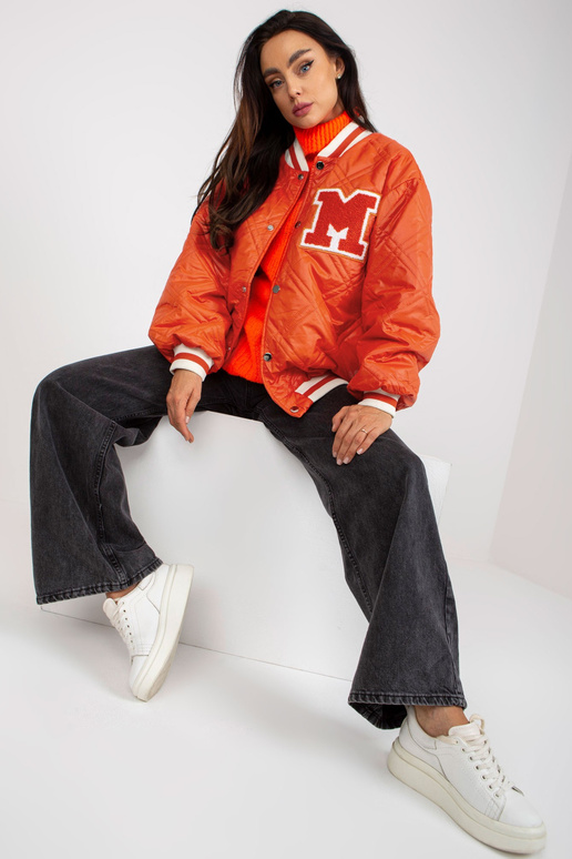 Oranžinė dygsniuota oversize bomber...