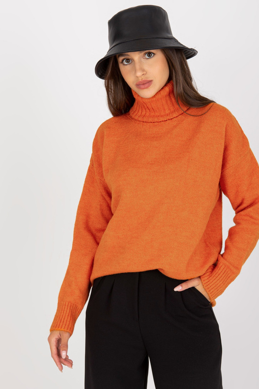 Tamsiai oranžinis palaidas džemperis...