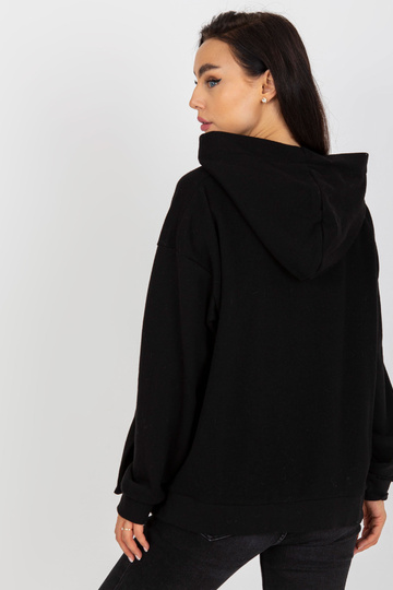 Juodas megztinis su gobtuvu... 2