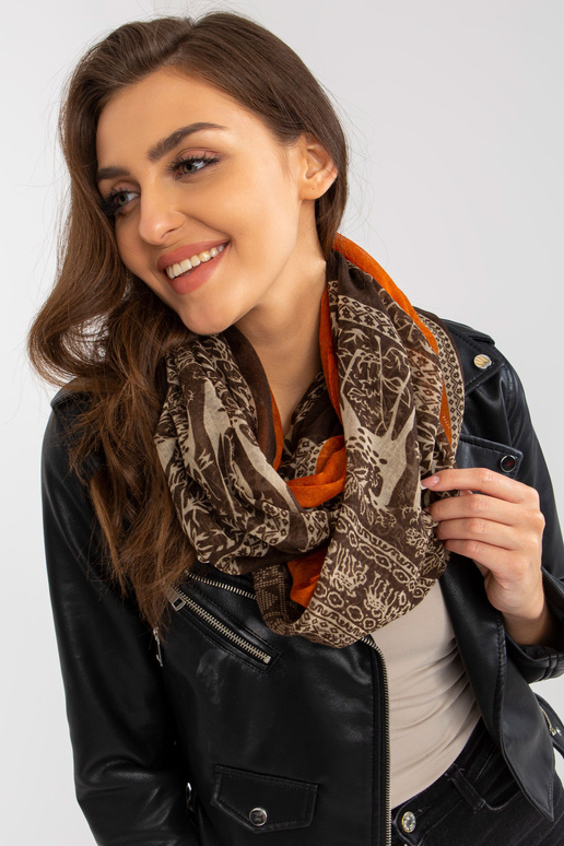 Rudas stropinis kaminas su viskoze