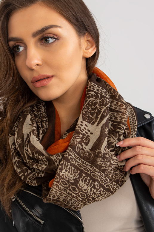 Rudas stropinis kaminas su viskoze