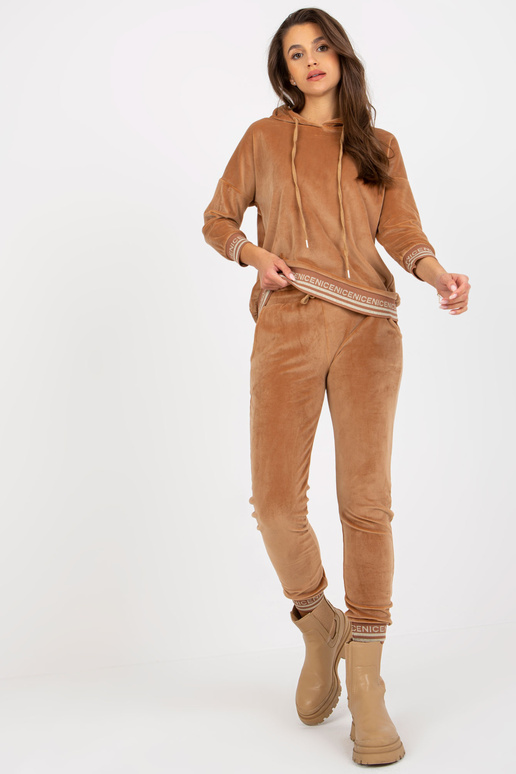 Kamelweiches Viskose-Velours-Set