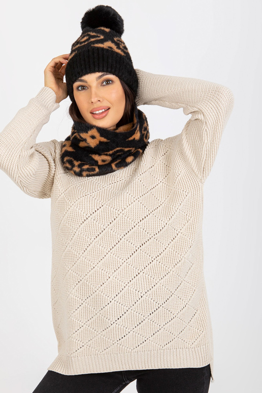 Schwarzer und Kamelfarbener...