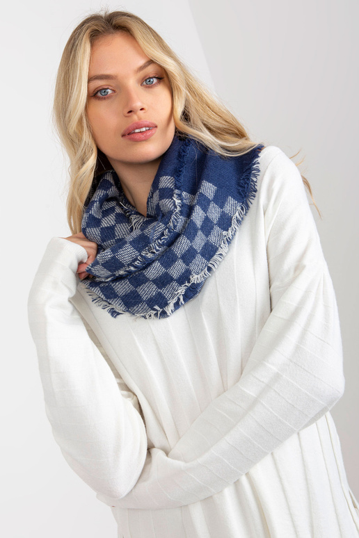 Tamsiai mėlynos ir baltos spalvos...