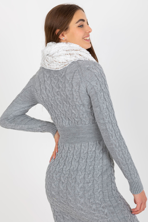 Baltai rudas dirbtinio kailio...