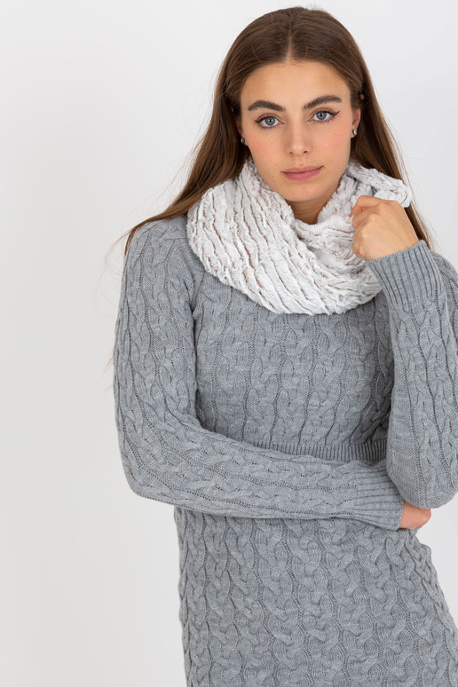 Baltai rudas dirbtinio kailio...