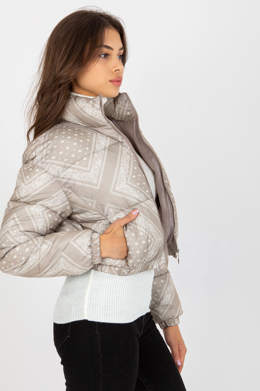 Smėlio spalvos trumpa pūkinė...