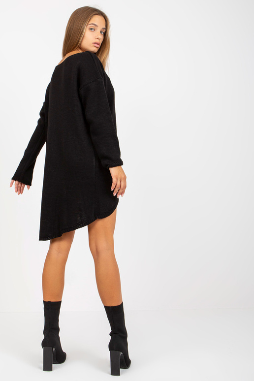 Juodas asimetriškas oversize...