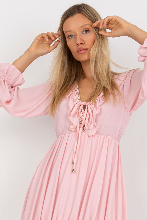 Šviesiai rožinė mini pūkuotinė boho... Šviesiai rožinė mini pūkuotinė boho...