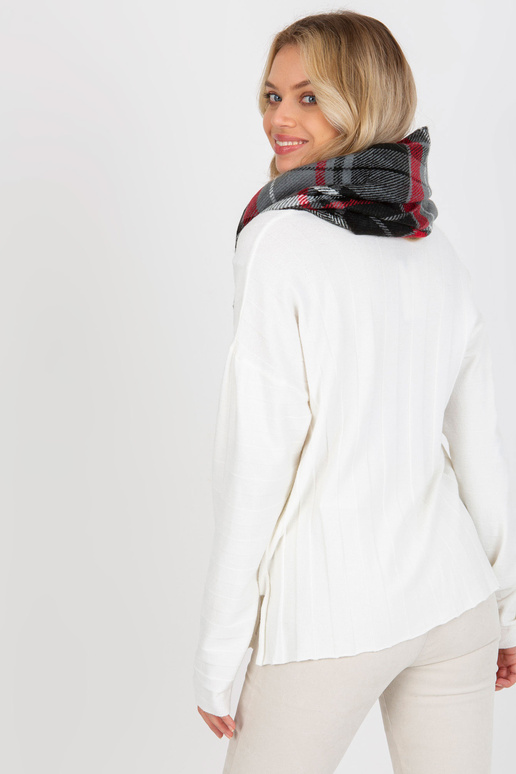 Pilkas raudonas šiltas kaminas su...