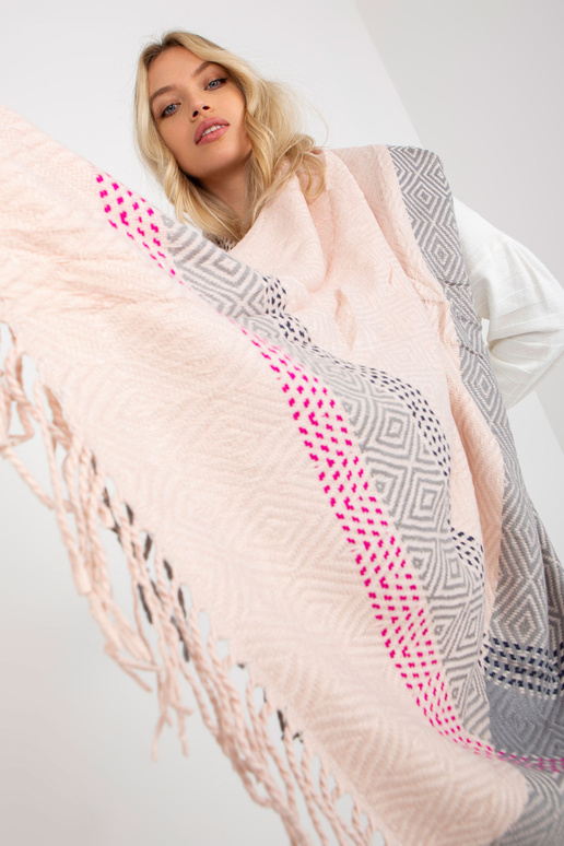 Šviesiai rausvos ir pilkos spalvos...