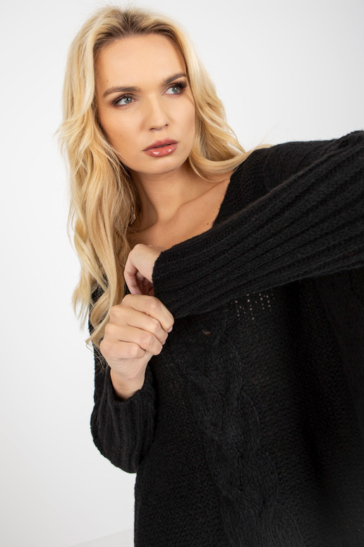 Schwarzer megztinis su Zöpfen OCH BELLA