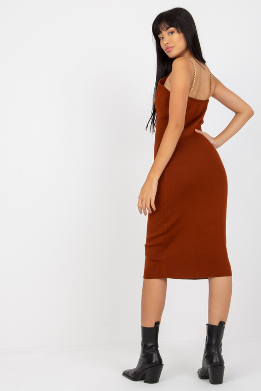 Tamsiai rudos spalvos megztas...