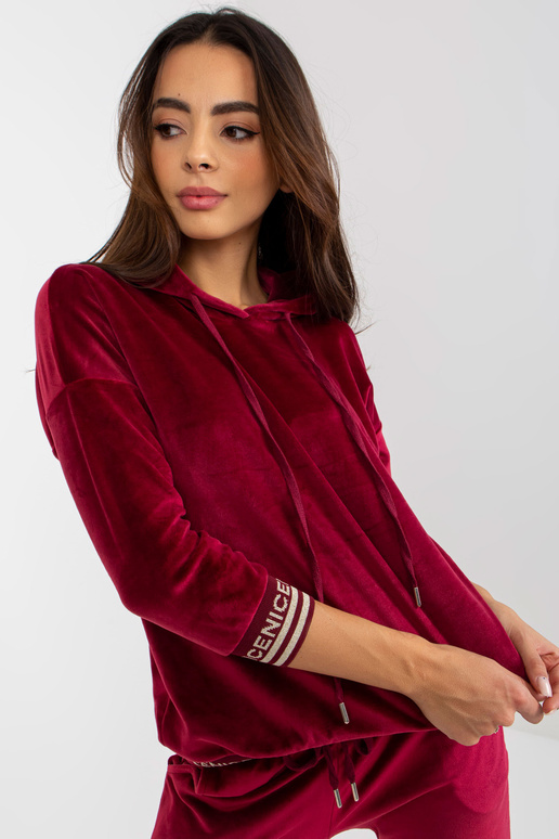 Burgunderfarbenes zweiteiliges...