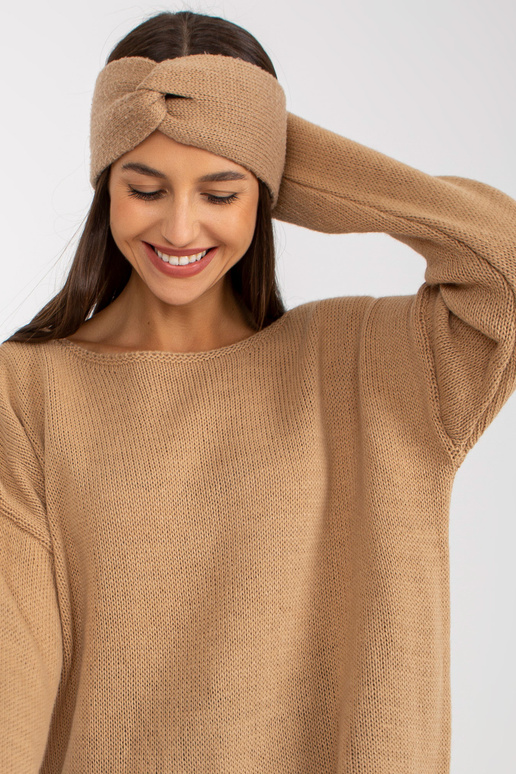 Didelis kupranugarių megztinis su...