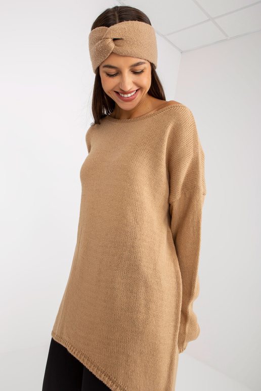 Didelis kupranugarių megztinis su...