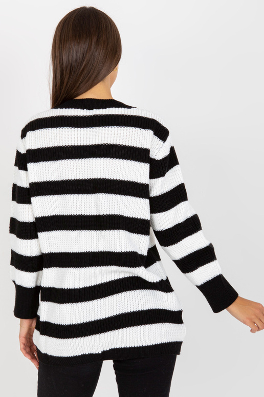 Baltas ir juodas ilgas oversized...