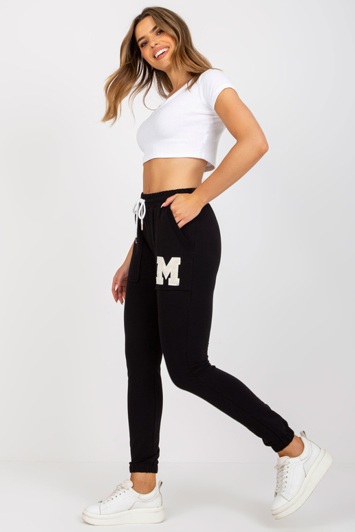 Juodos moteriškos sportinės kelnės